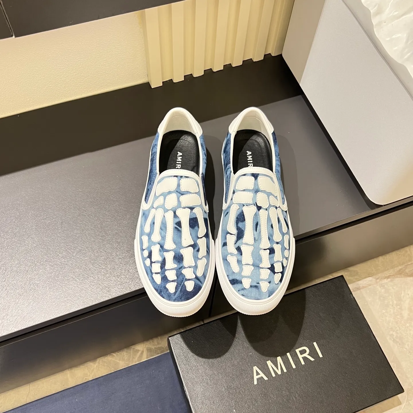 Men's shoes 💰p420, amiri The top purchasing agent for bone shoes 🔍🔍 is on sale at the men's counter at the same time. Cowhide is paired with 5D dynamic design style.